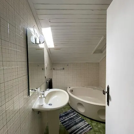 Guest house Maria Shared In Lisbon