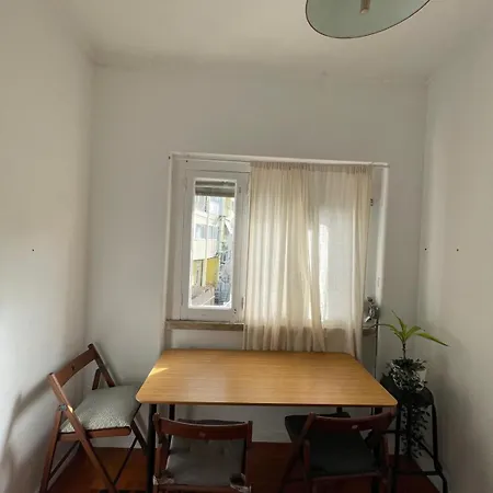 Maria Shared In Pensionat Lisboa