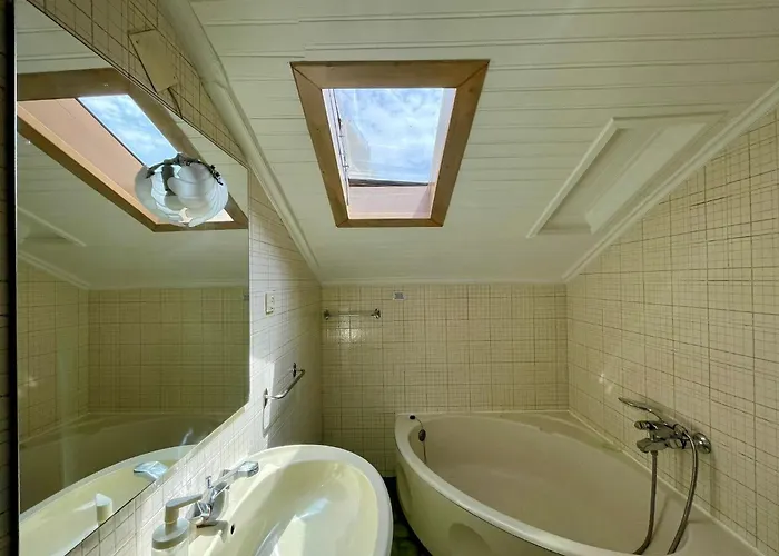 Maria Shared In بيت ضيافة Lisboa